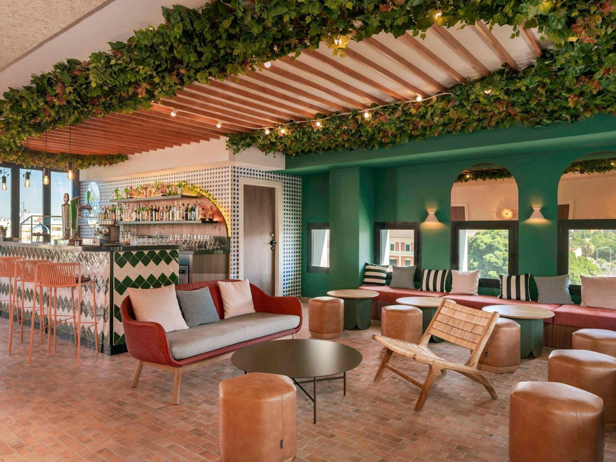 Ibis Styles Sevilla City Santa Justa Bagian luar foto