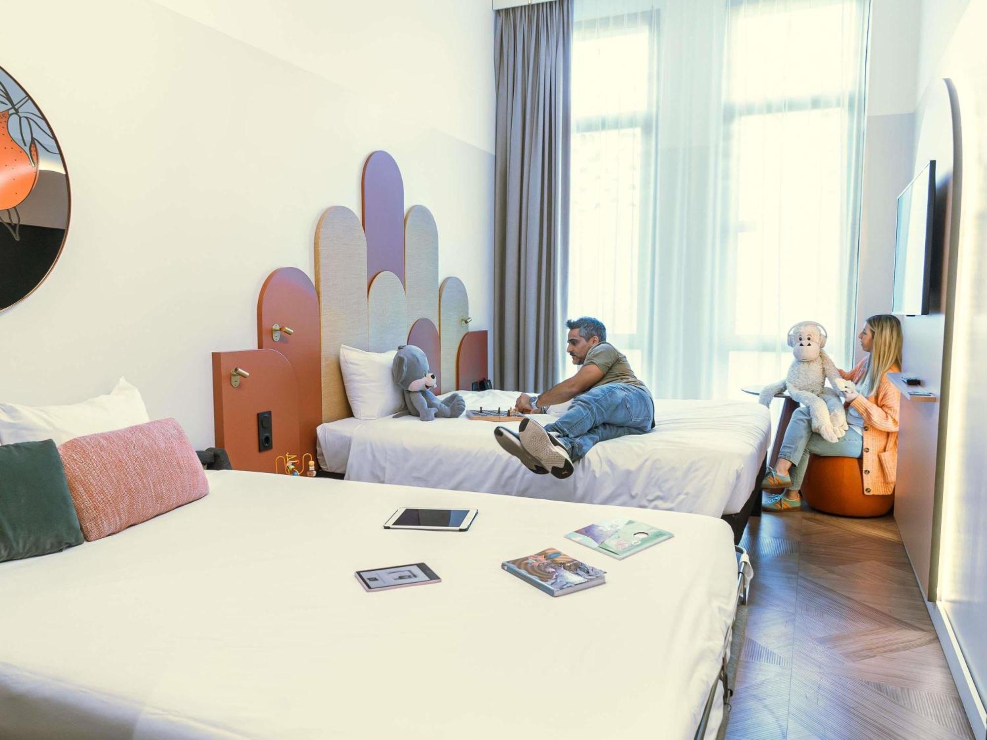 Ibis Styles Sevilla City Santa Justa Bagian luar foto