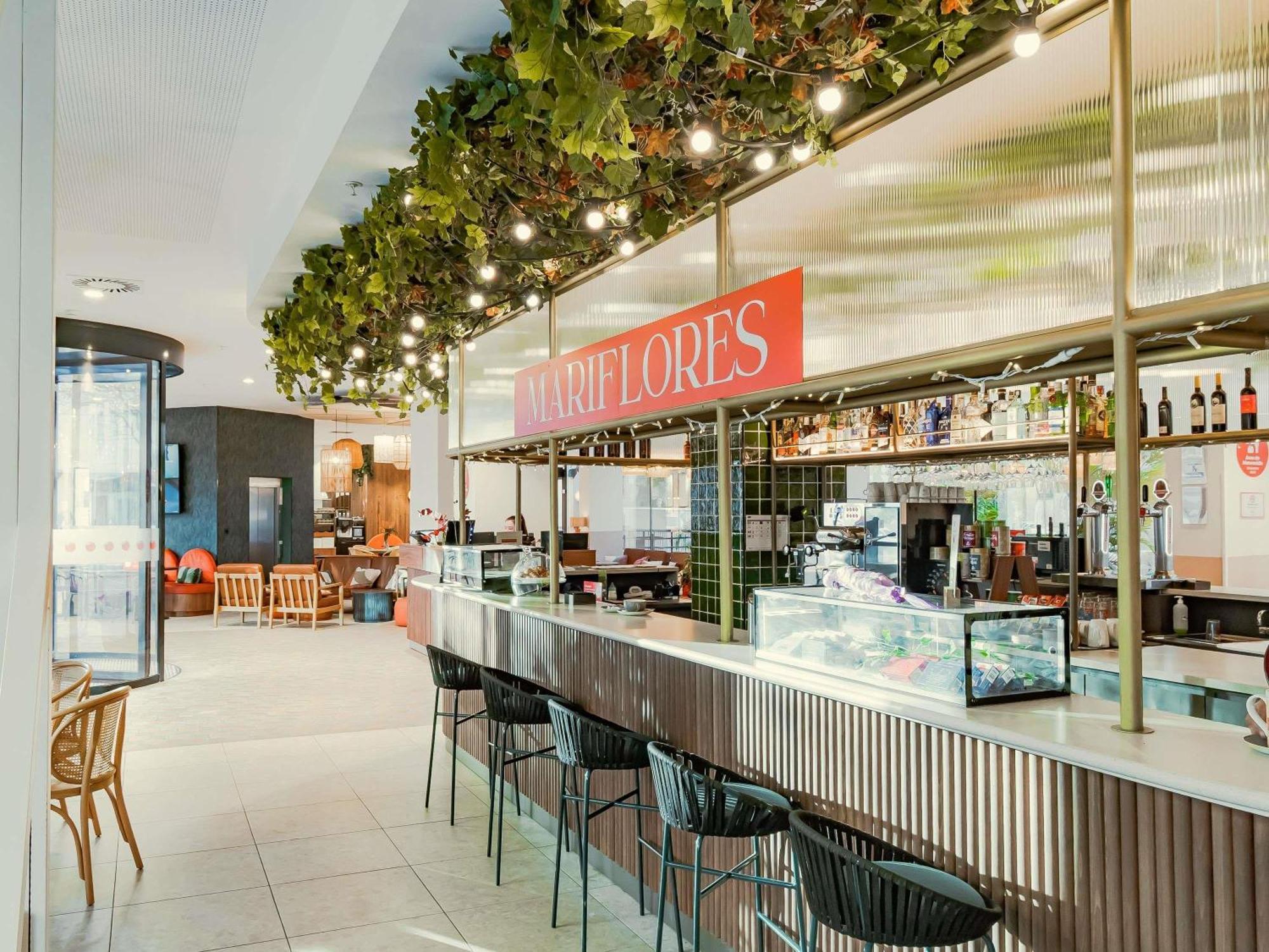 Ibis Styles Sevilla City Santa Justa Bagian luar foto